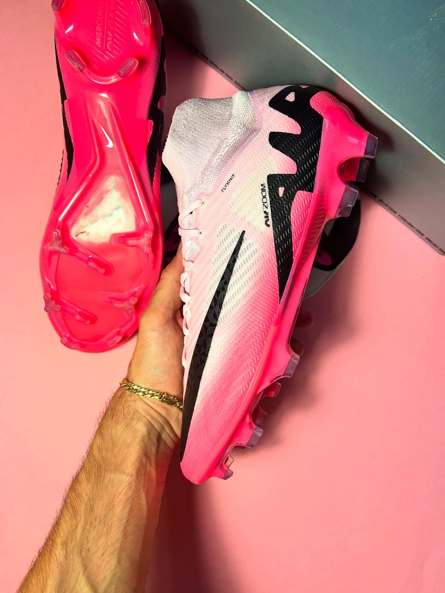 Nike mercurial superfly 9 mad brilliance