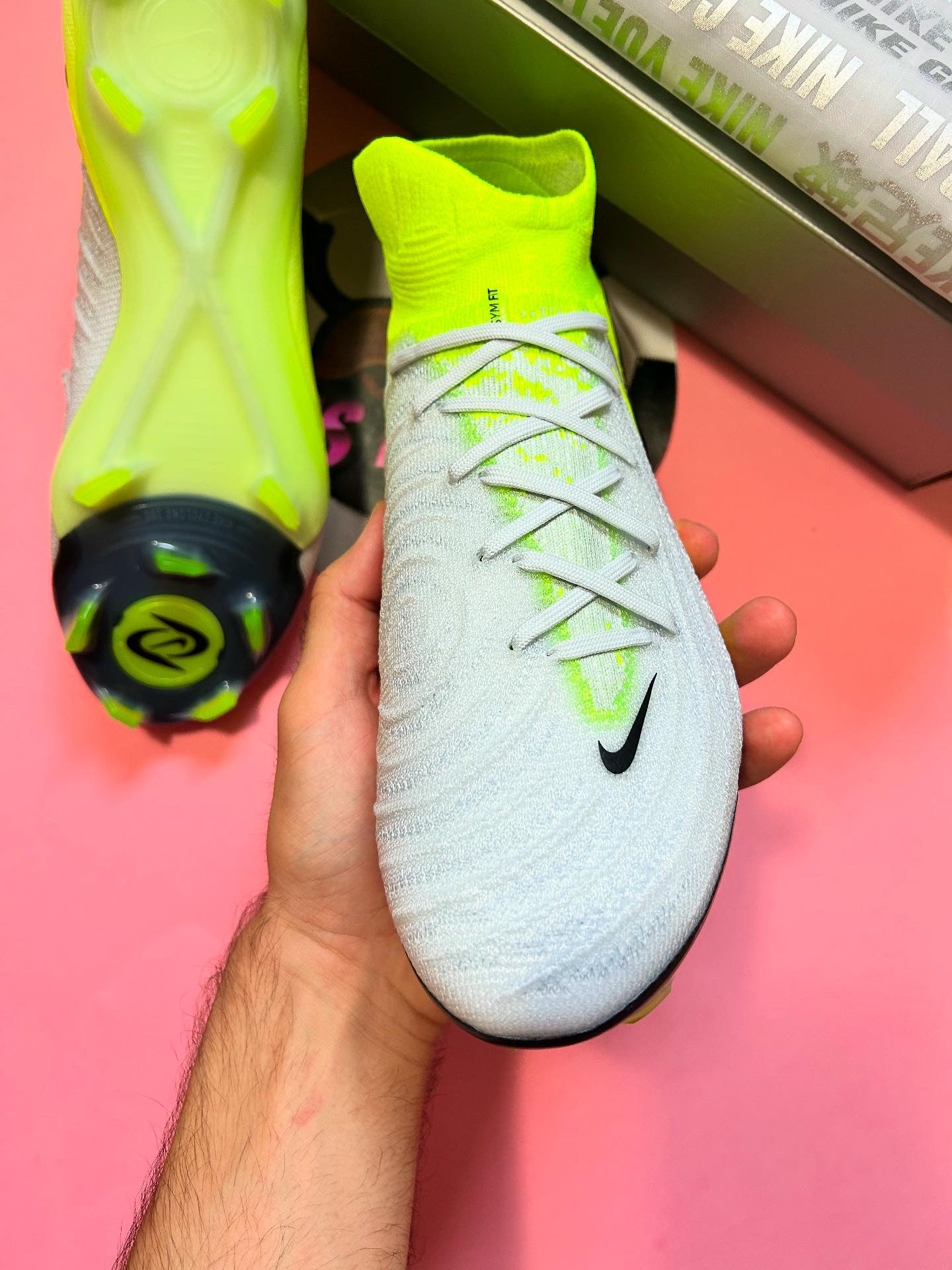 Nike phantom luna elite fg