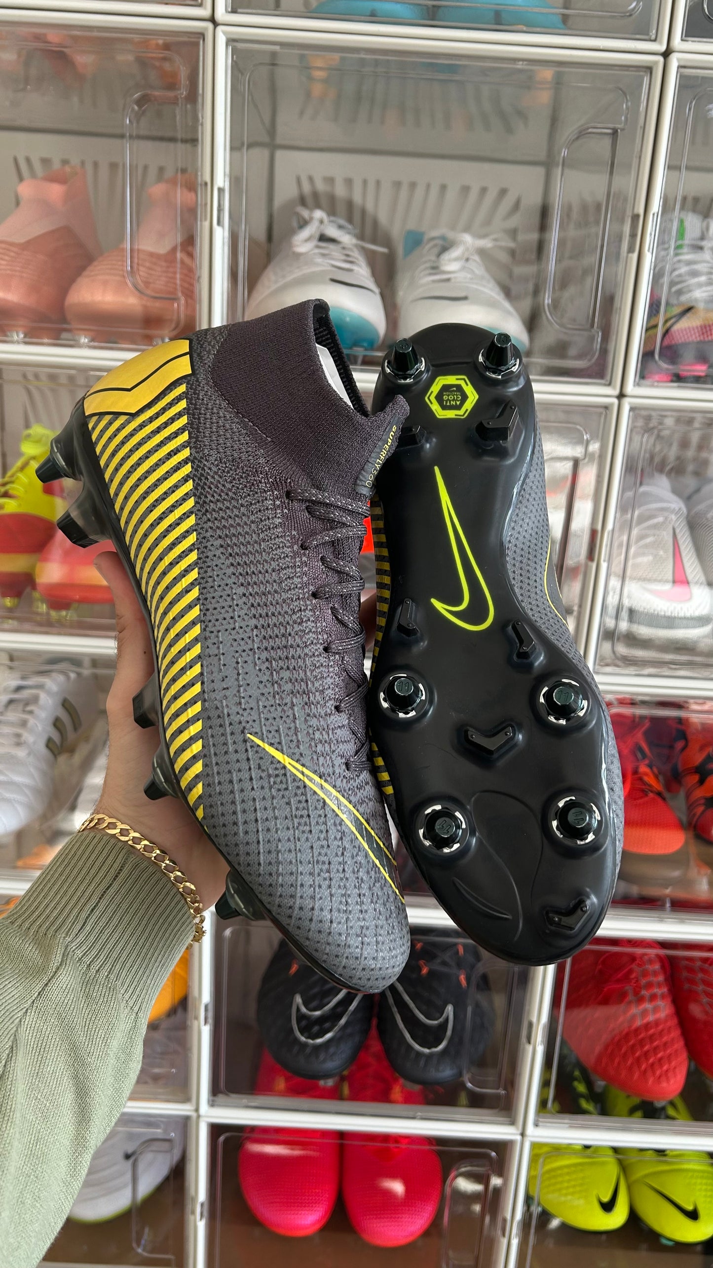 Nike superfly 6 elite sg grey yellow