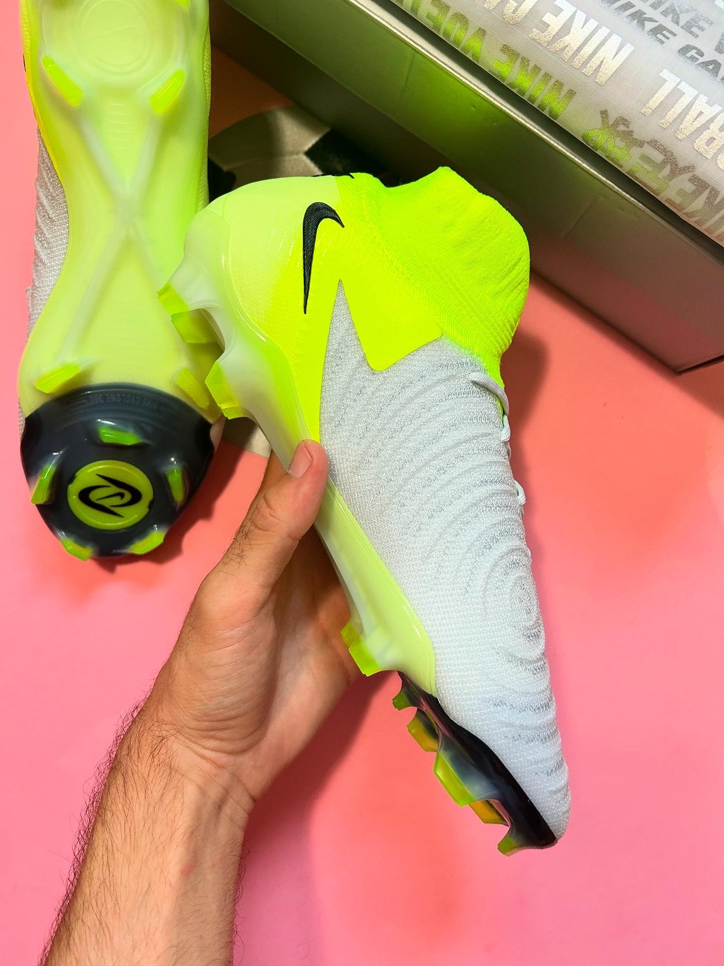 Nike phantom luna elite fg