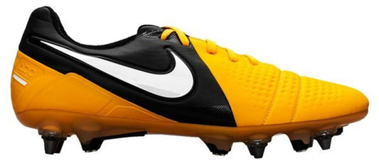 Nike ctr maestri iii sg-pro