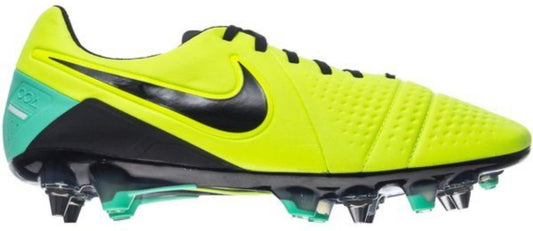 Nike ctr maestri iii sg-pro